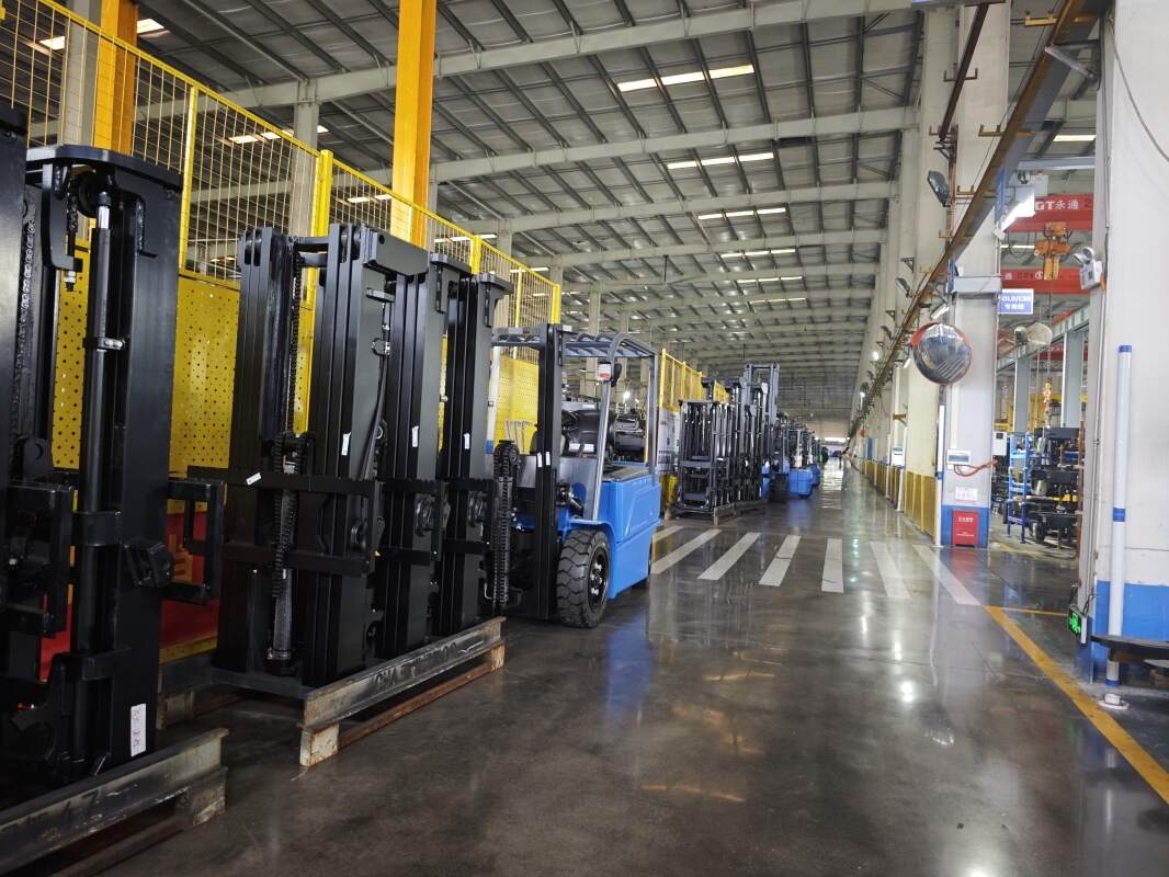 Pontos-chave da manutenção diária de empilhadeiras elétricas para estender a vid