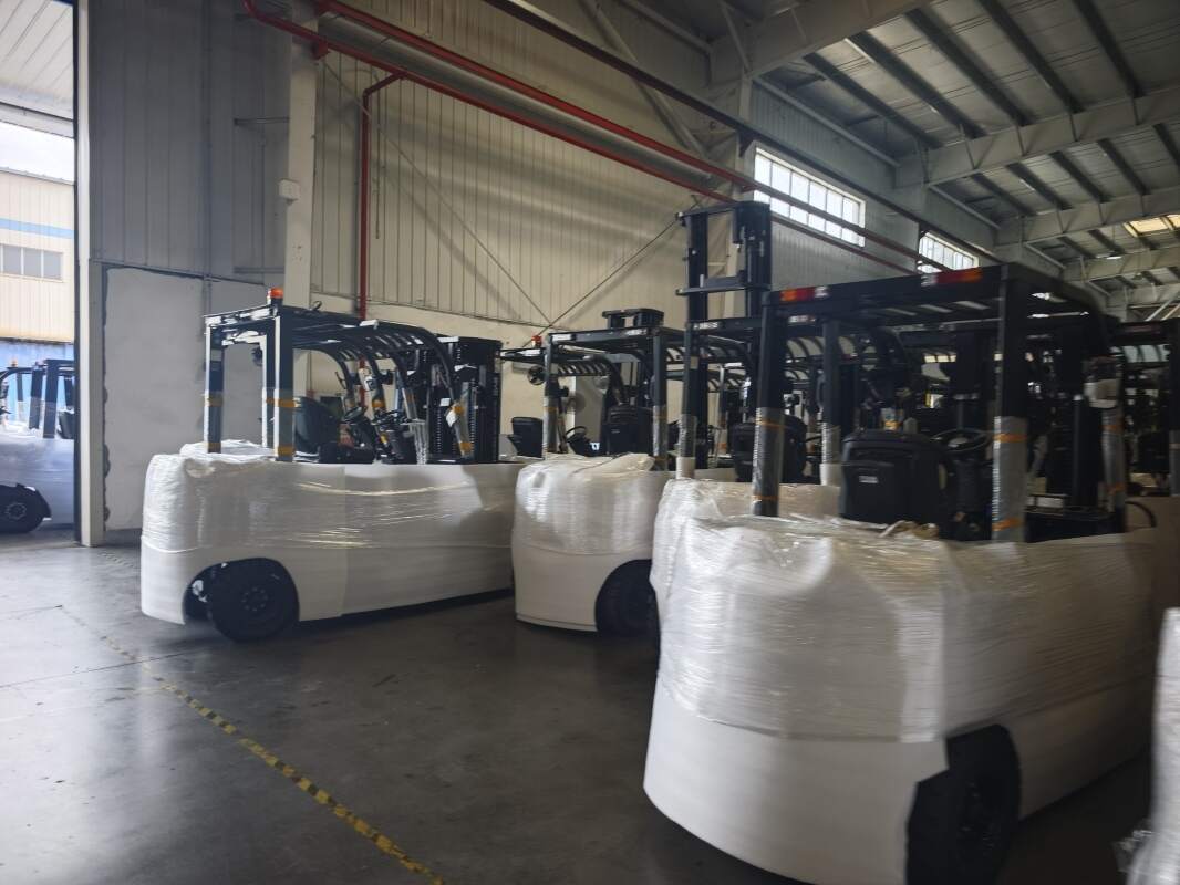 3 erros comuns ao comprar empilhador elétrico (e como evitá-los)(Figura1) 3 erros comuns ao comprar empilhador elétrico (e como evitá-los)(Figura1)