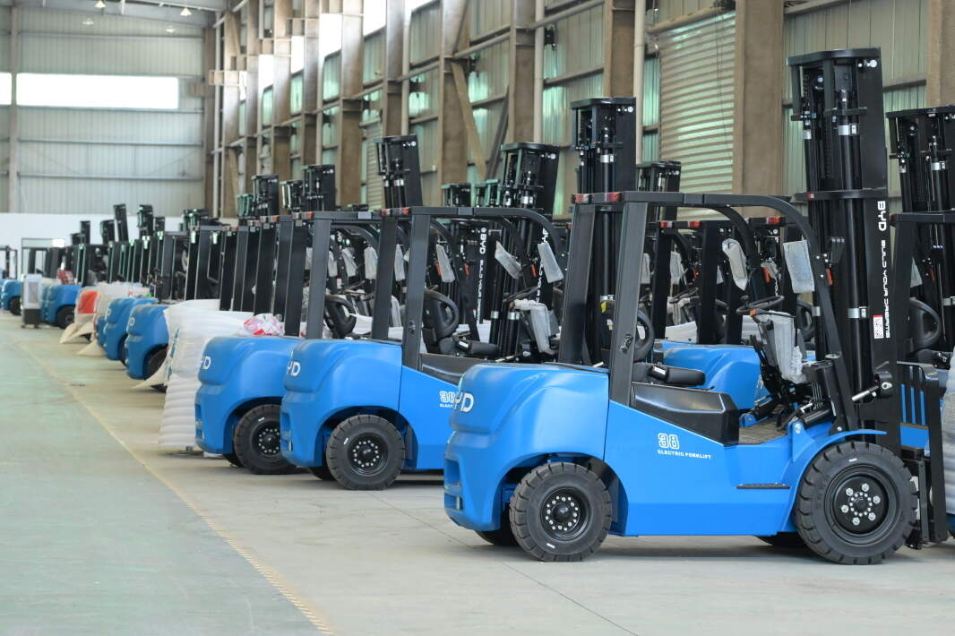 7 fatores para avaliar ao comprar transpaletizador elétrico(Figura1) 7 fatores para avaliar ao comprar transpaletizador elétrico(Figura1)