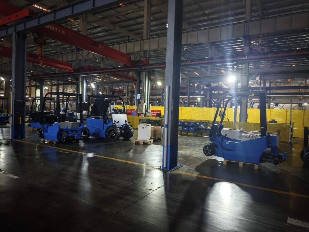 Como a empilhadeira elétrica de contrapeso atende às necessidades do armazém(Figura2)
